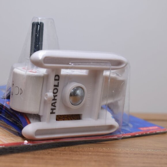 Harold Can Carry Cargo Magnetic Thomas & Friends Wooden Railway Train Engine New - Picture 2 of 10